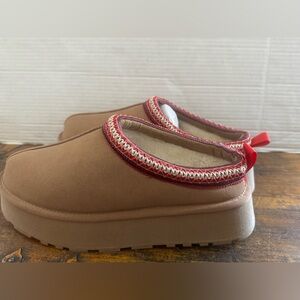 Womens Suede Hard Sole Fleece Lined Tan Size 10 Cozy FUR PLATFORM SLIPPERS